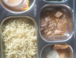 Evaluasi Menu Makan Bergizi Gratis di SMK Cugenang: Mie Ayam Pagi Hari Menuai Pertanyaan